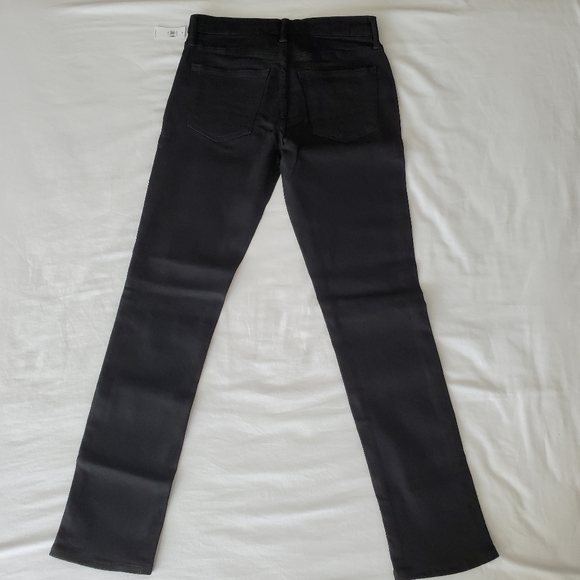 NWT Old Navy Slim 360° Stretch Performance Jeans, Black - Picture 3 of 4